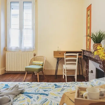 L'envolee Sur Cour, T2 * 앙제