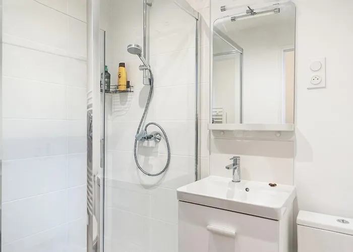 L'envolee Sur Cour, T2 *