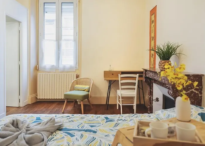 L'envolee Sur Cour, T2 * Angers